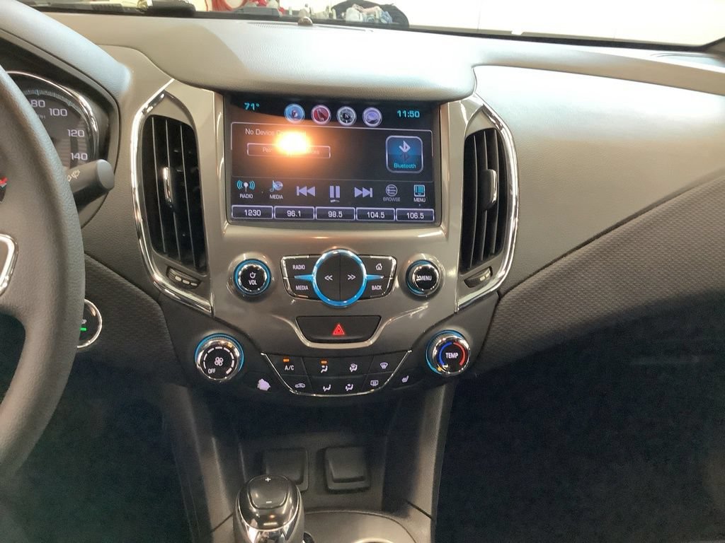 Used 2016 Chevrolet Cruze LT w/ Sun And Sound Package FWD image 8