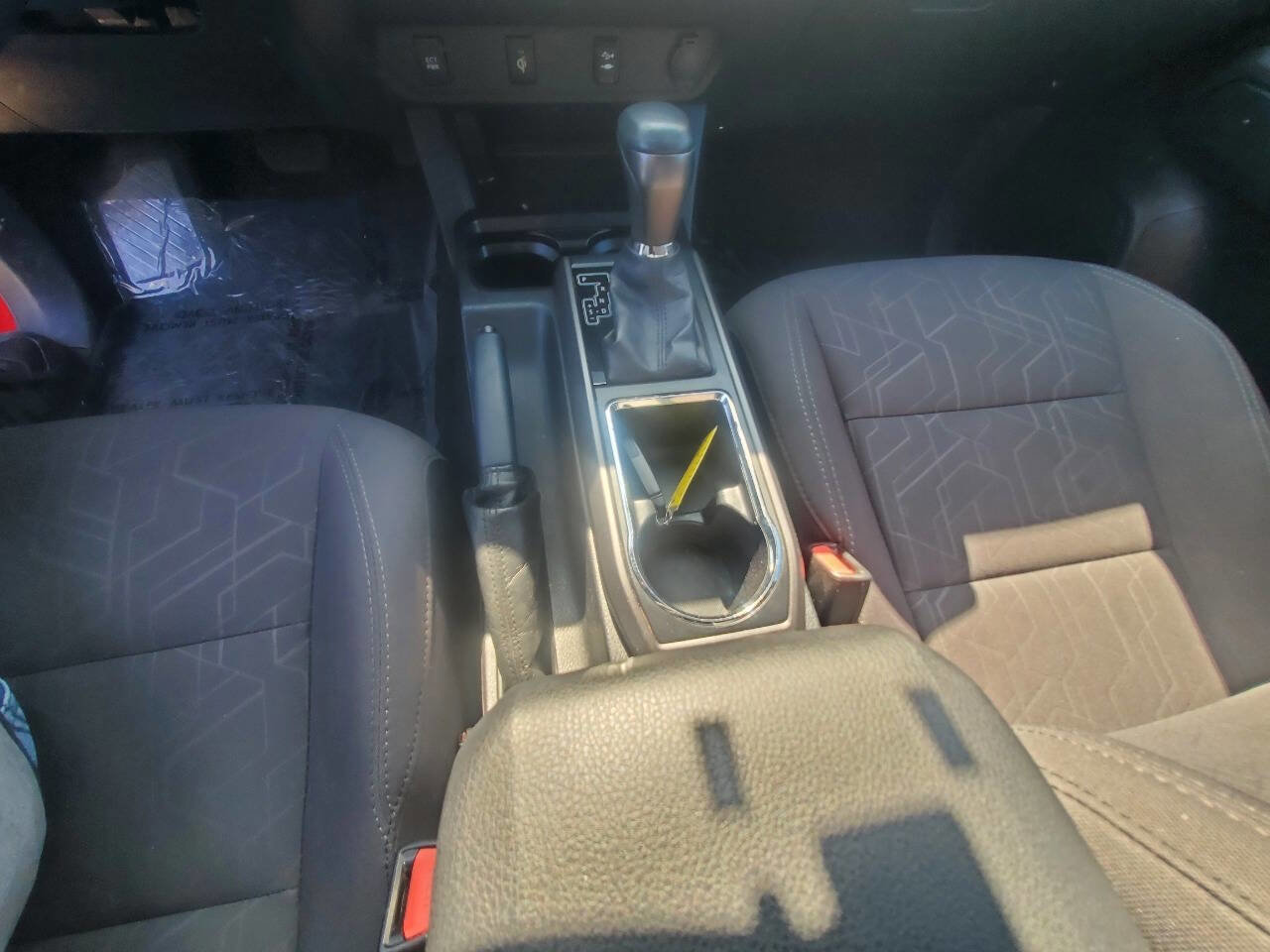 Used 2017 Toyota Tacoma TRD Sport w/ Exterior Package image 16