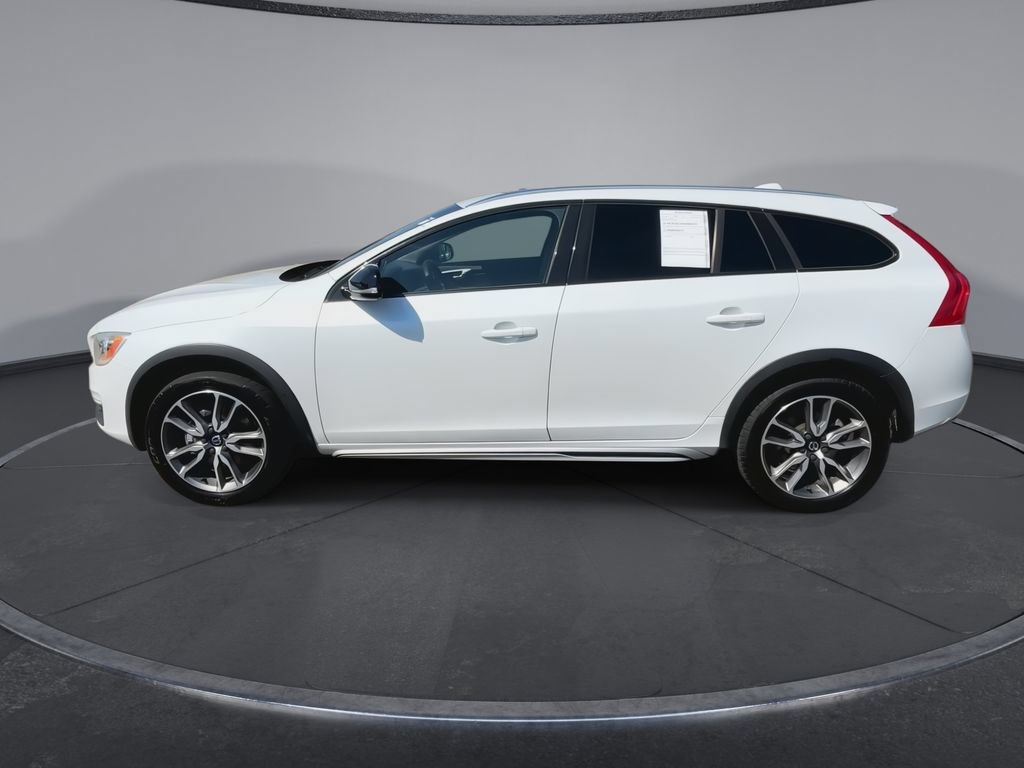 Used 2017 Volvo V60 T5 Cross Country w/ Convenience Package AWD/4WD image 5