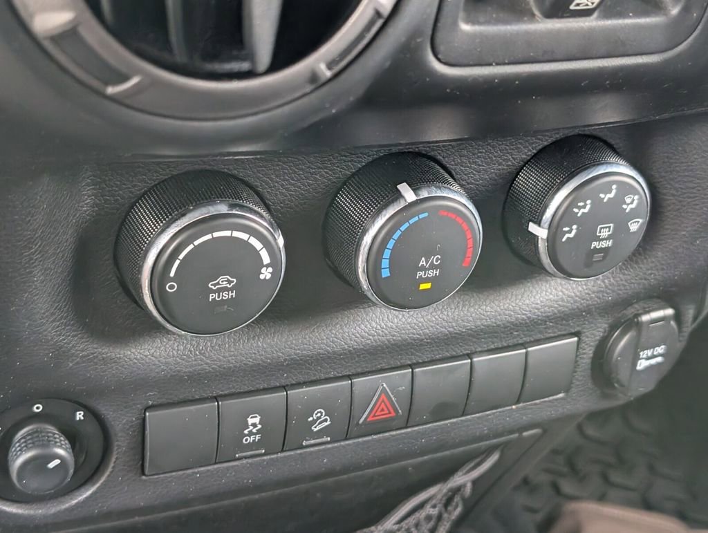 Used 2017 Jeep Wrangler Unlimited Sport w/ Quick Order Package 24S image 19