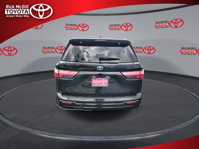 Used 2023 Toyota Sequoia Platinum image 7