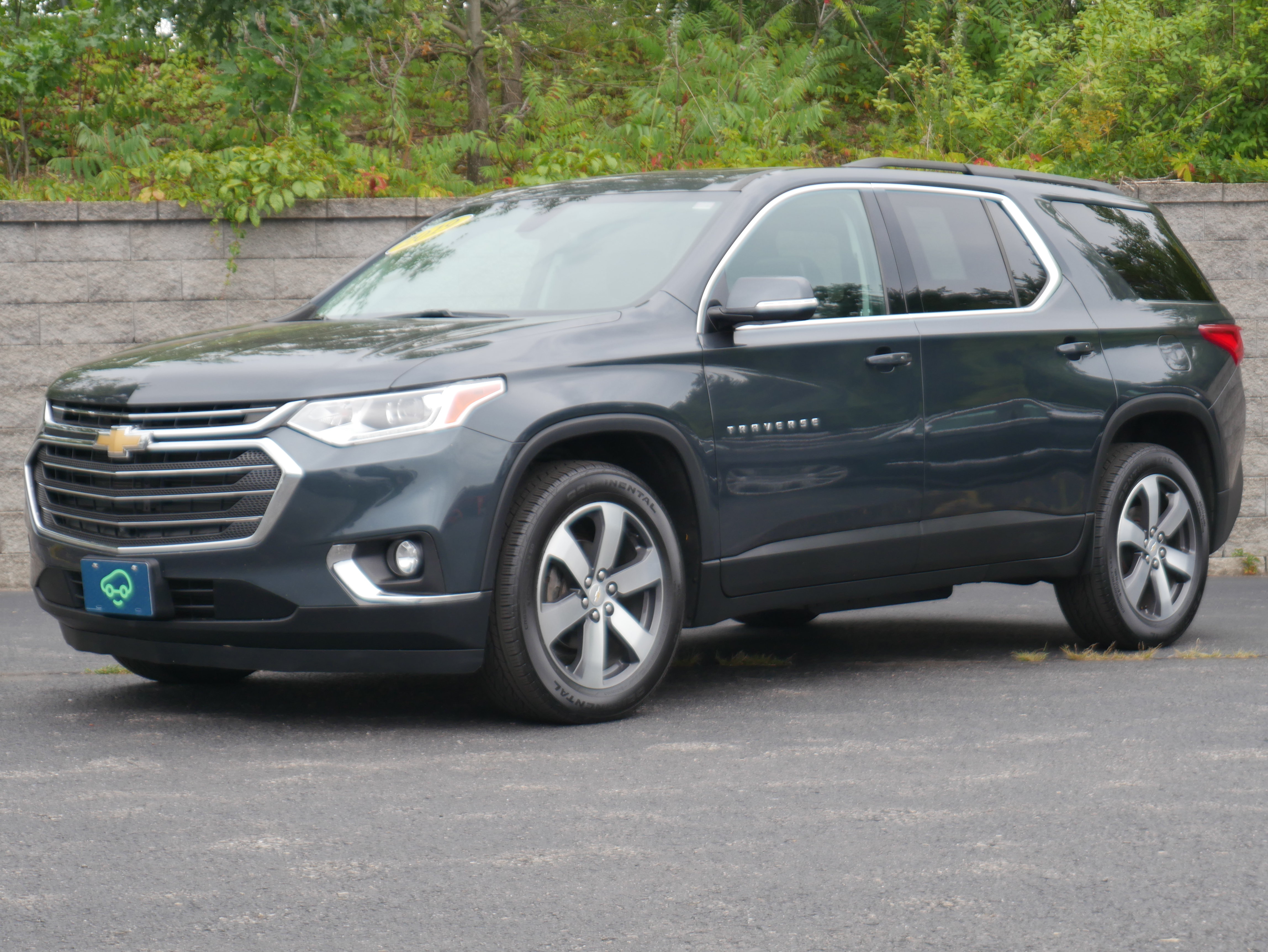 Certified 2019 Chevrolet Traverse LT w/ LT Premium Package AWD/4WD image 1