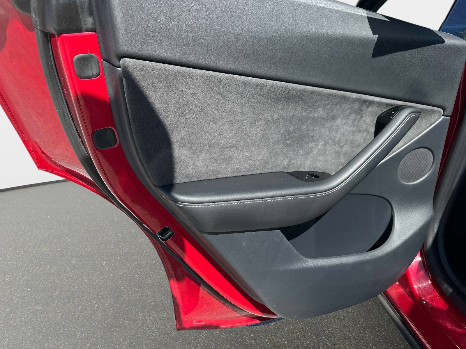 Used 2020 Tesla Model Y Performance image 12