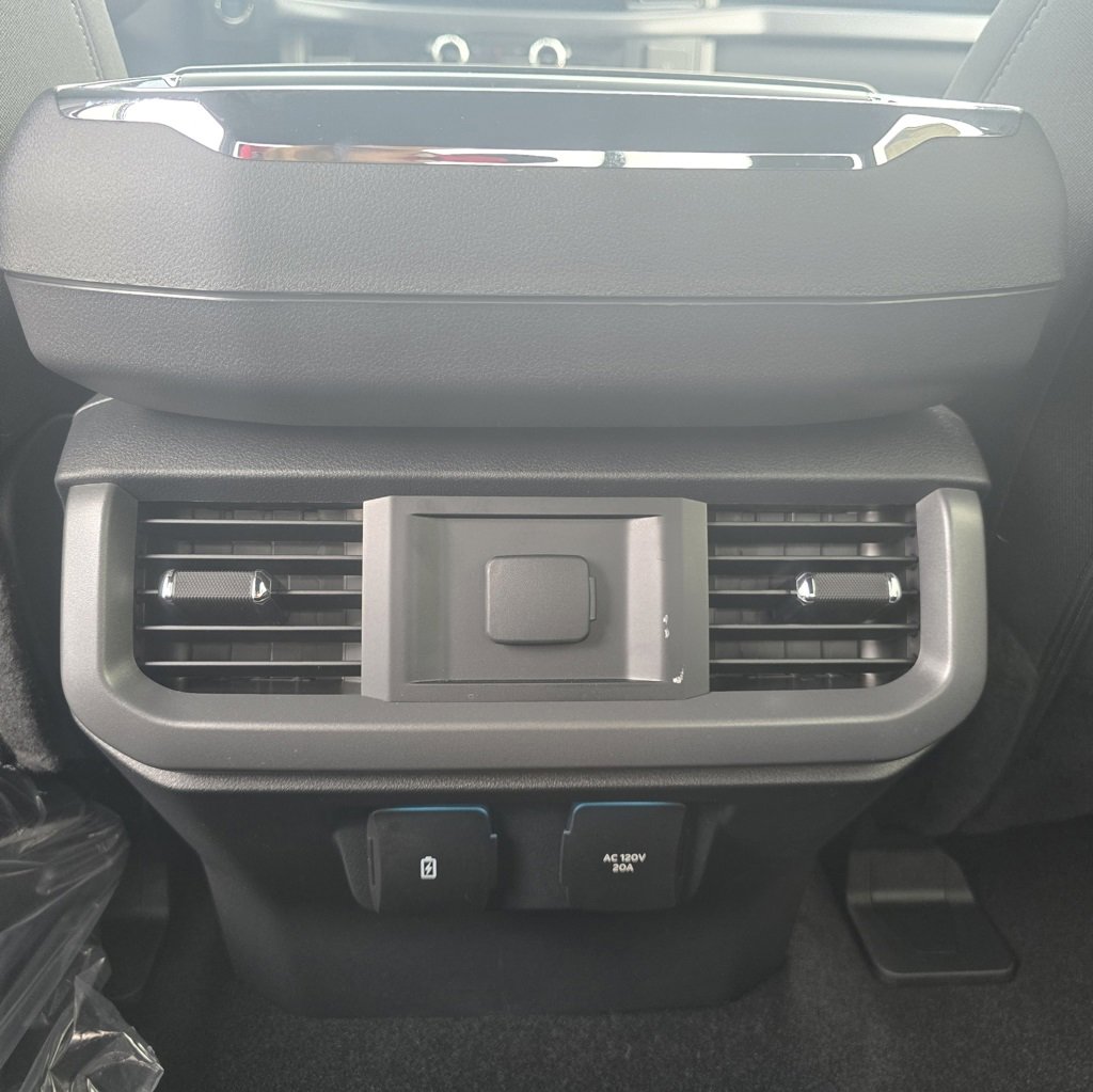 New 2025 Ford F150 XLT image 16