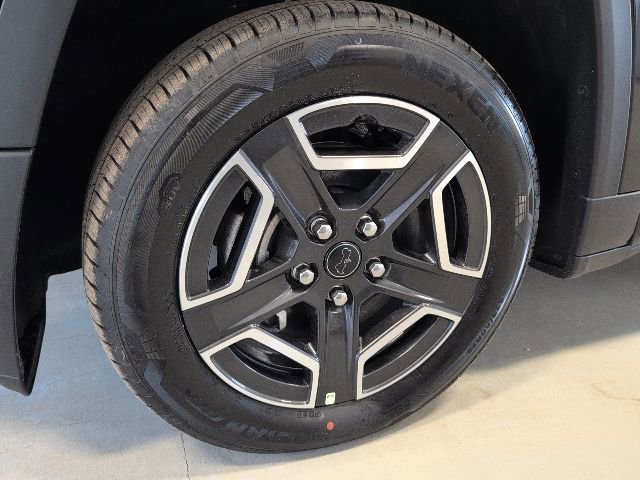 New 2026 Jeep Cherokee Laredo AWD/4WD image 9