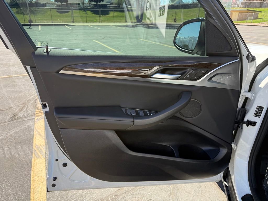 Used 2024 BMW X3 xDrive30i w/ Convenience Package image 9