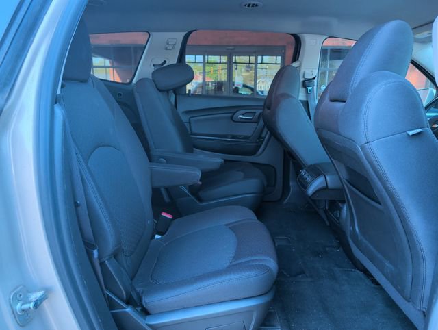 Used 2012 Chevrolet Traverse LT FWD image 26