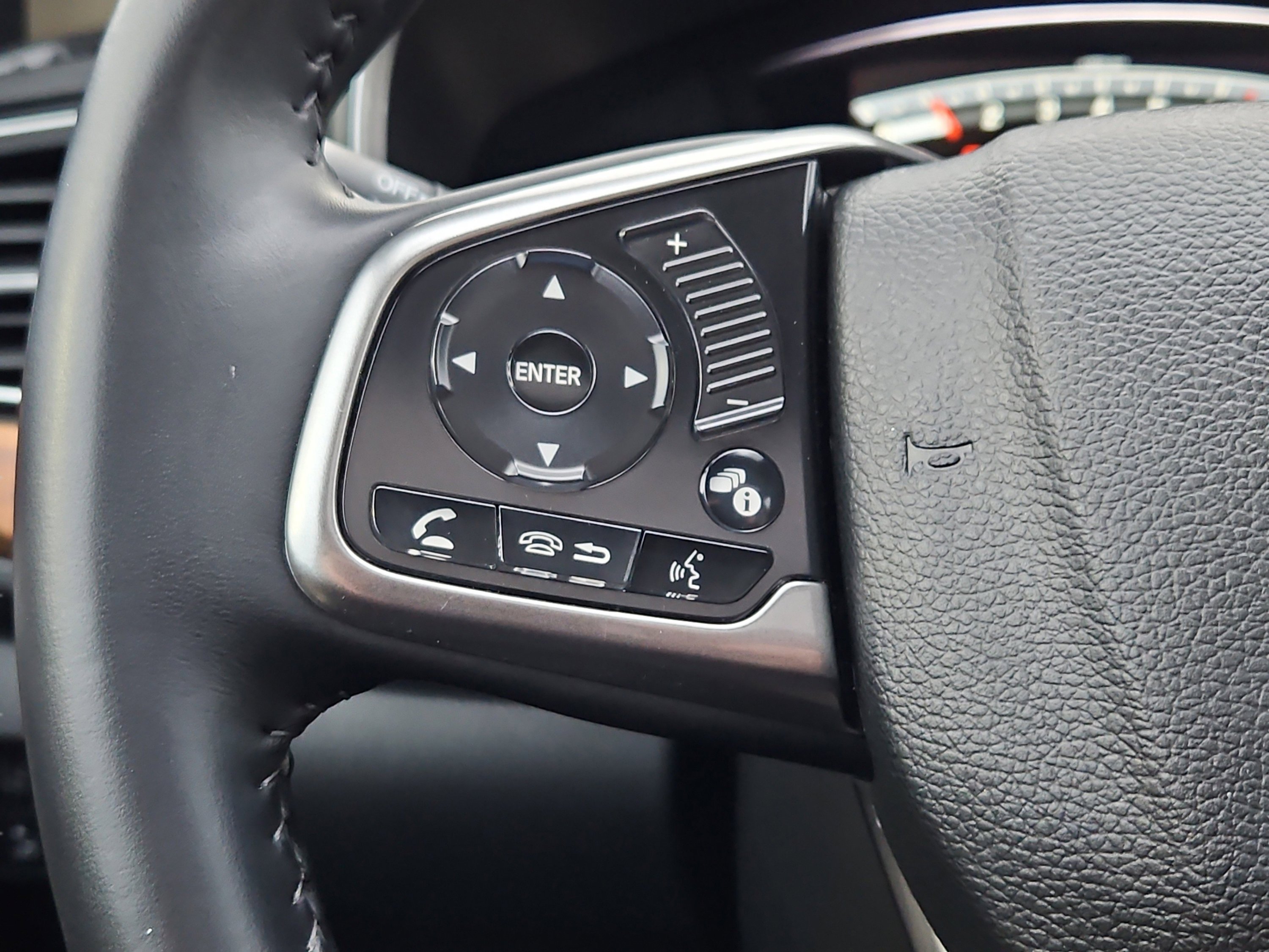 Used 2018 Honda CR-V Touring image 20