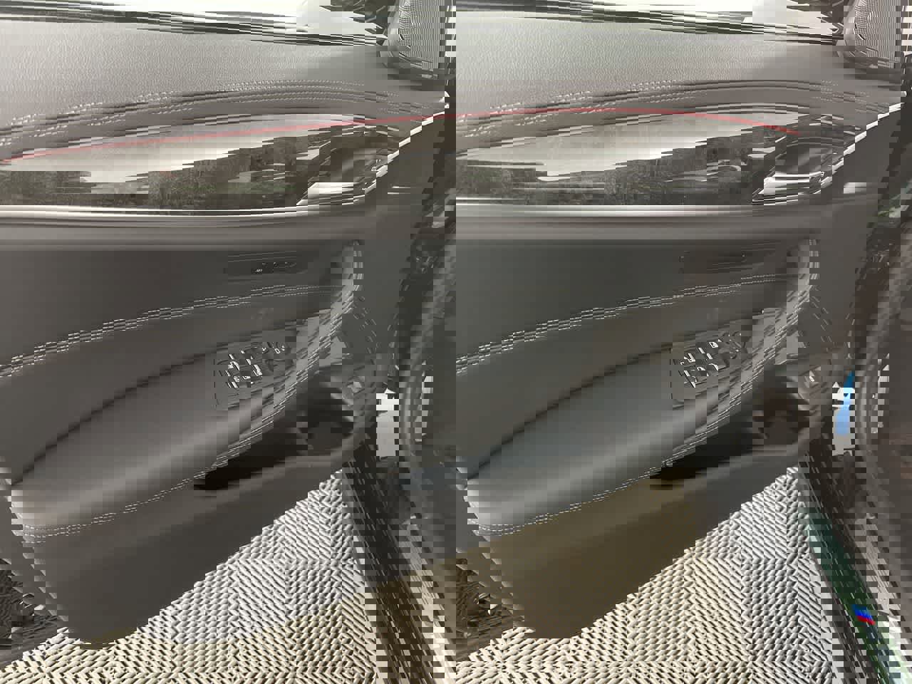 Certified 2023 BMW M550i xDrive w/ Executive Package image 11