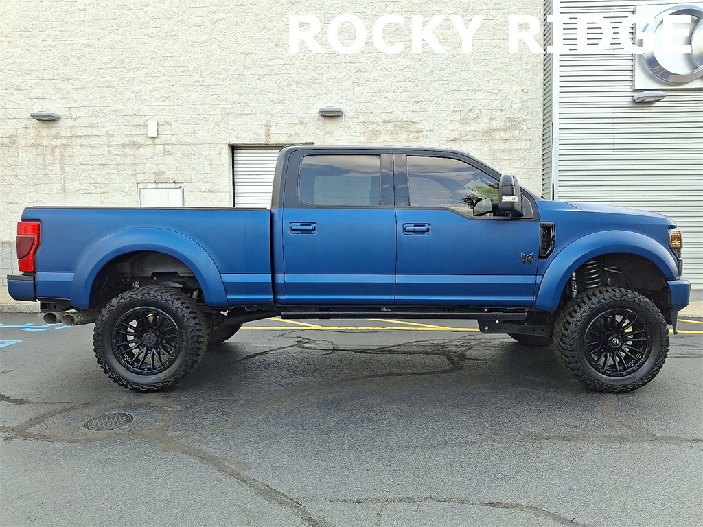 Used 2022 Ford F250 Lariat w/ Black Appearance Package image 13