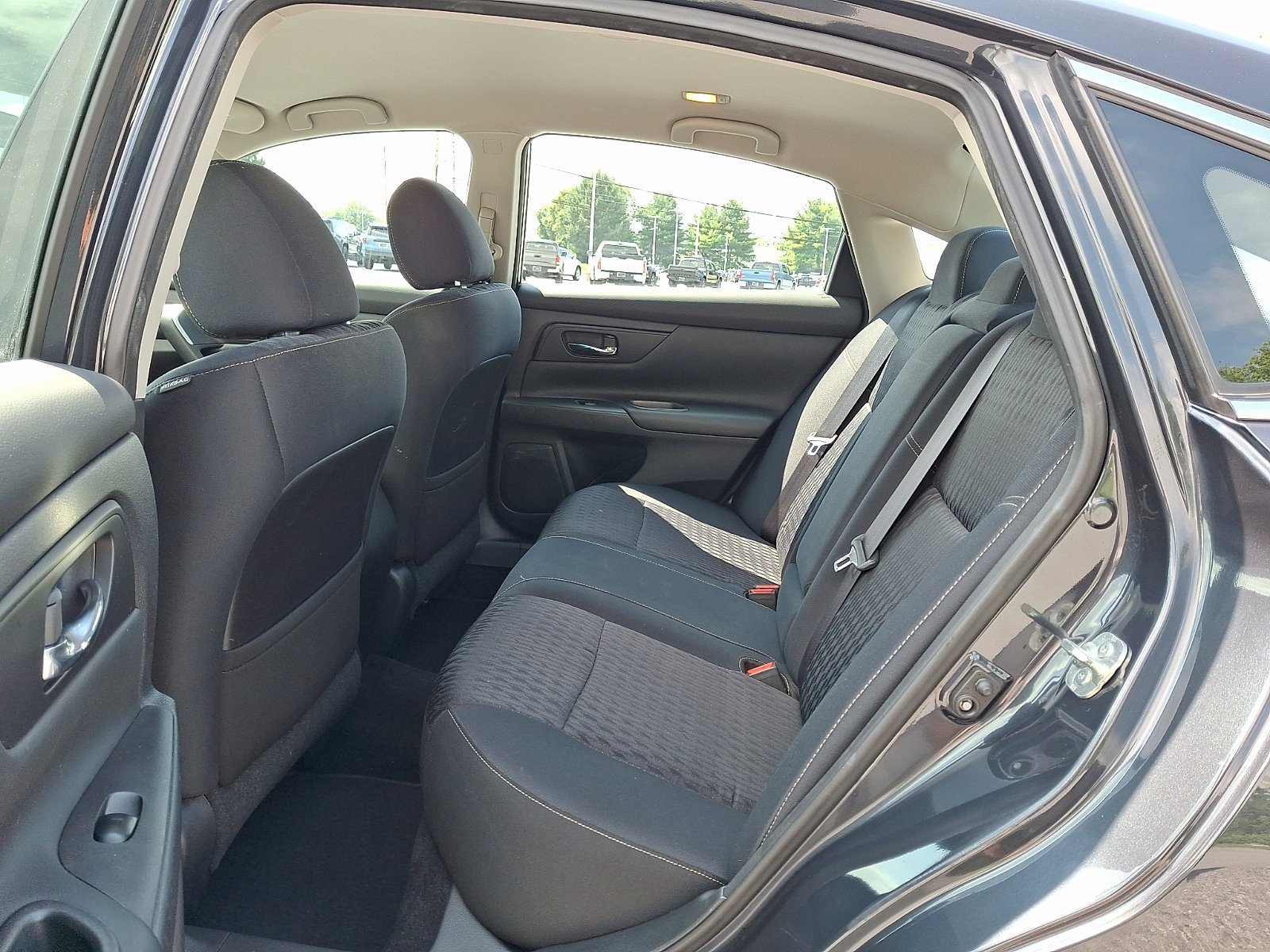 Used 2017 Nissan Altima 2.5 S w/ Power Driver Seat Package FWD image 11