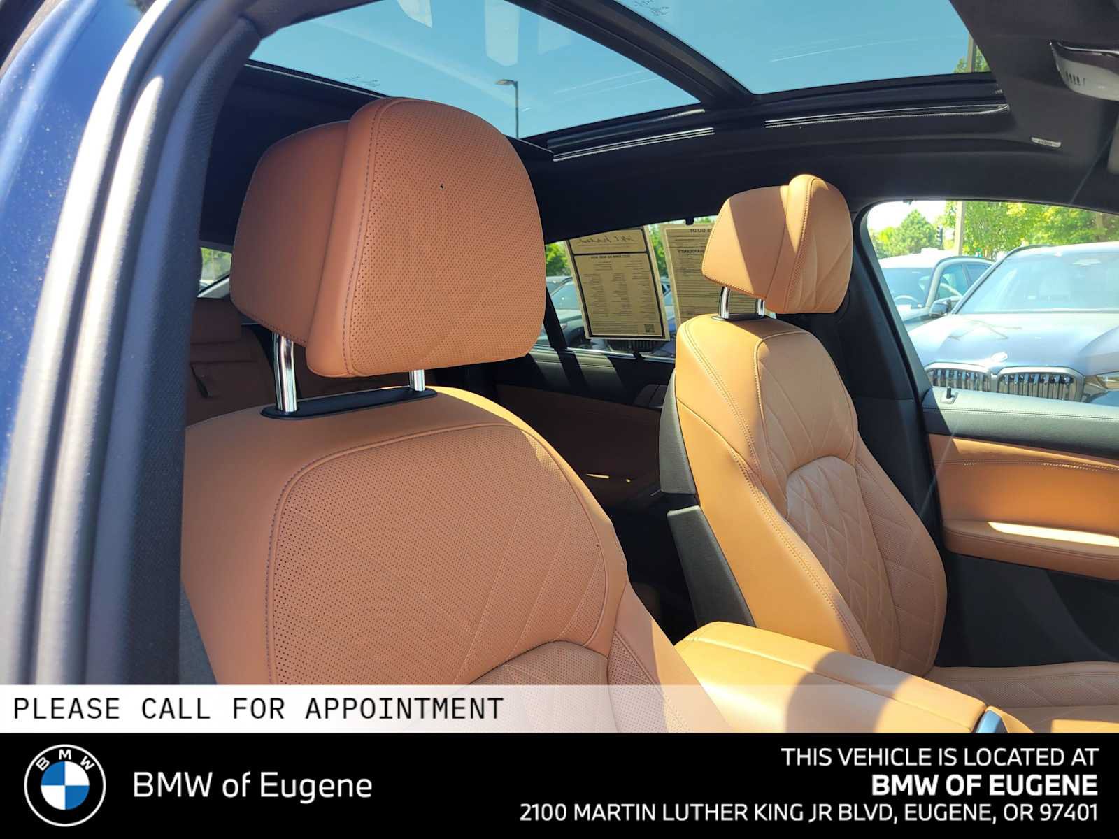 Used 2023 BMW X6 M50i w/ Parking Assistance Package AWD/4WD image 12