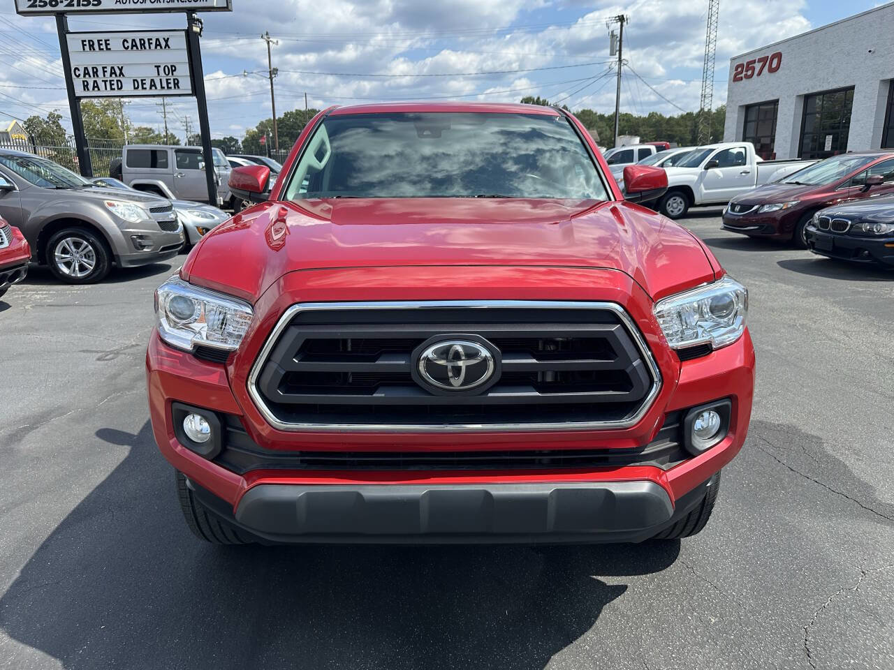 Used 2020 Toyota Tacoma SR5 image 2