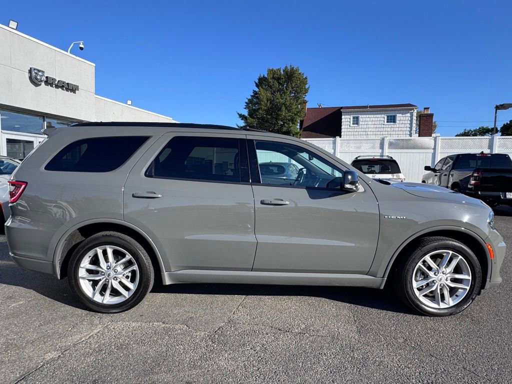 Used 2025 Dodge Durango R/T AWD/4WD image 8