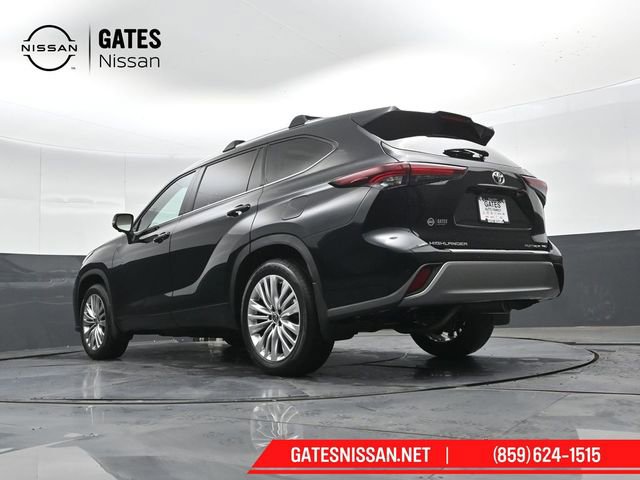 Used 2024 Toyota Highlander Platinum image 51