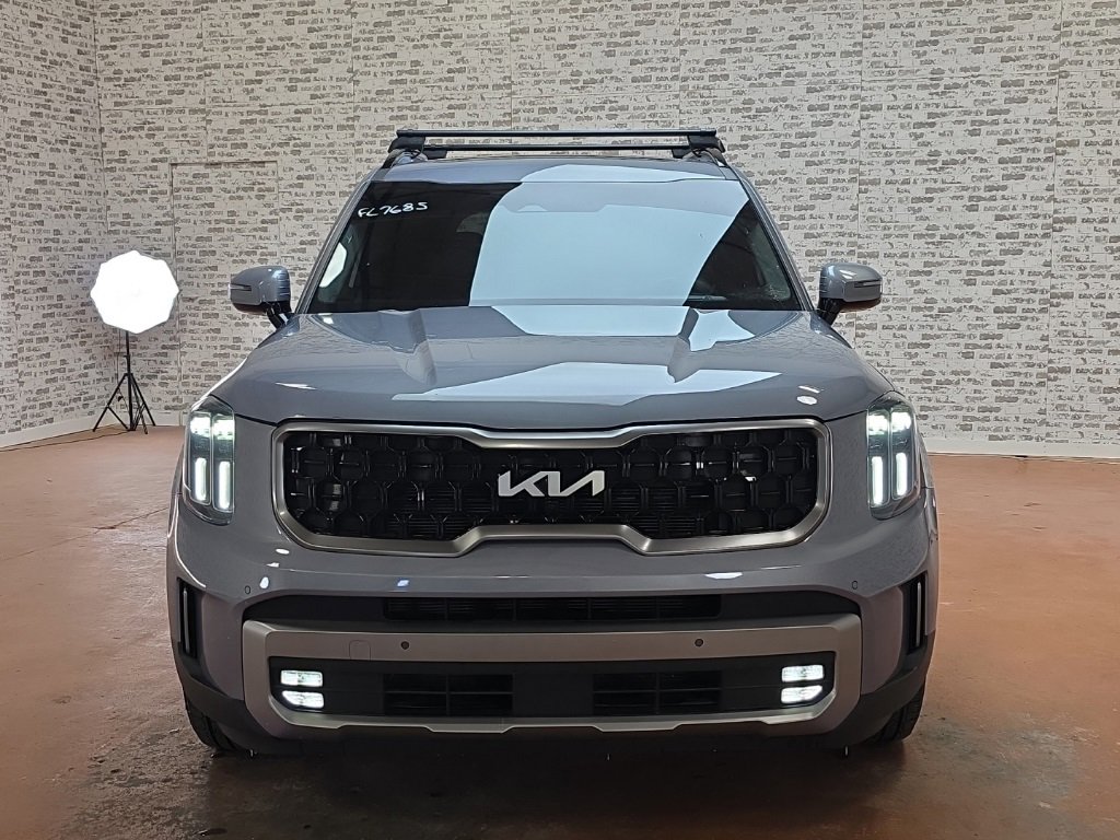 Used 2023 Kia Telluride SX Prestige X-Pro image 2