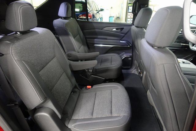 Used 2025 Chevrolet Traverse LT w/ Enhanced Driving Package image 25