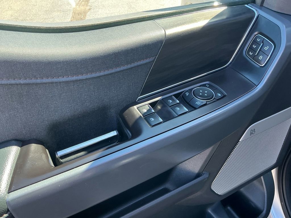 Used 2024 Ford F150 Lightning Lariat image 16