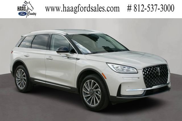 Used 2024 Lincoln Corsair Reserve w/ Equipment Group 201A FWD image 1