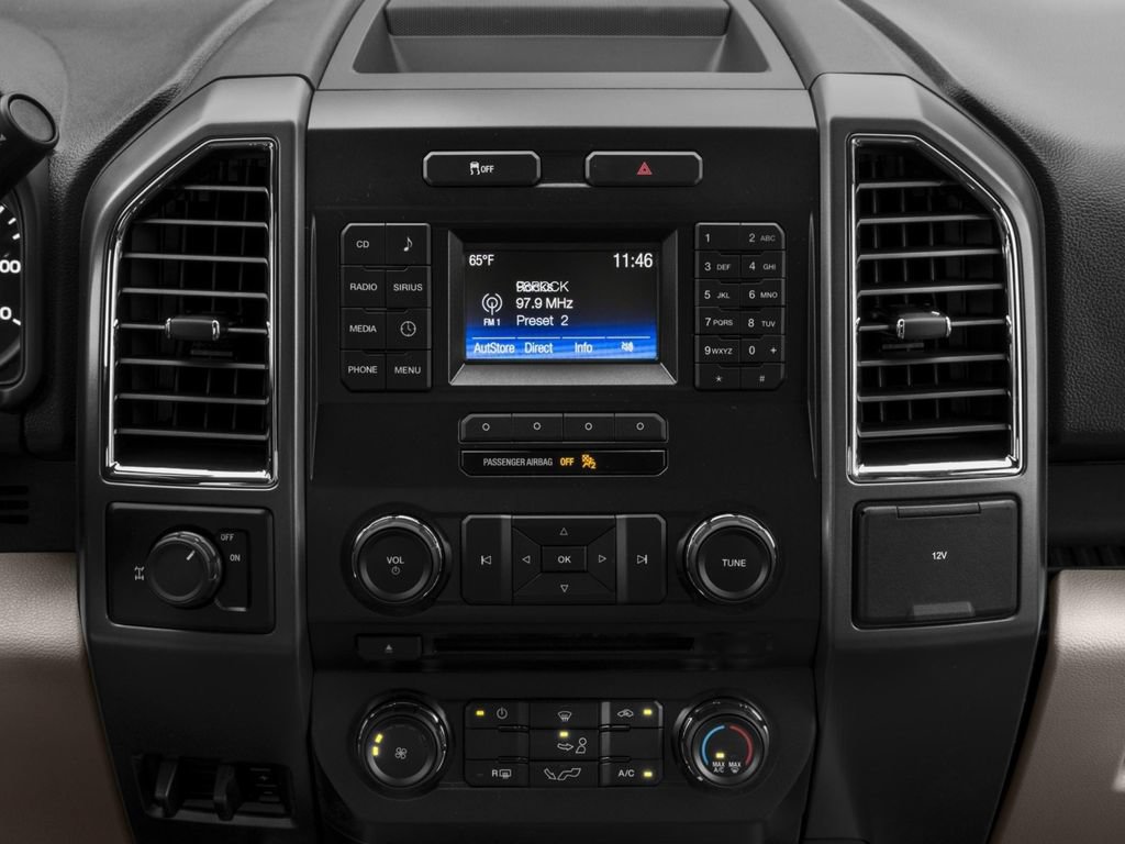 Used 2016 Ford F150 XLT w/ Equipment Group 302A Luxury AWD/4WD image 9