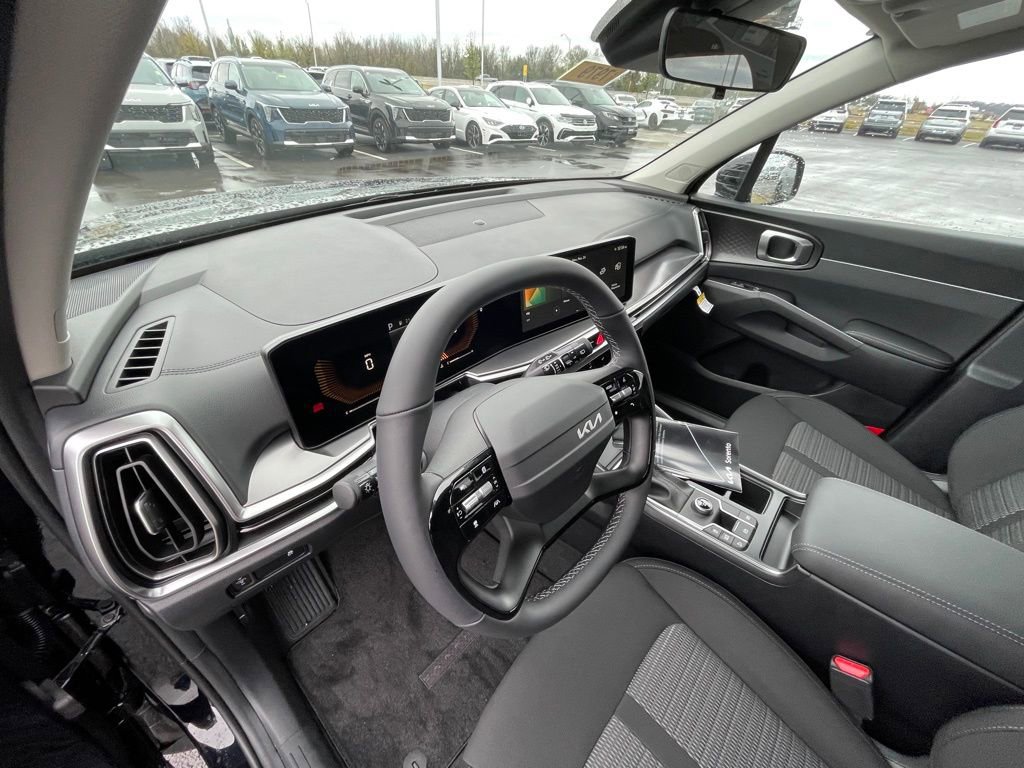 New 2026 Kia Sorento LX FWD image 9