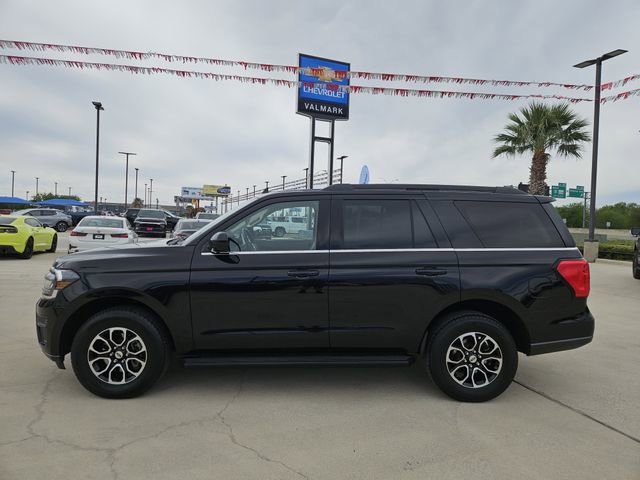 Used 2024 Ford Expedition XLT image 4