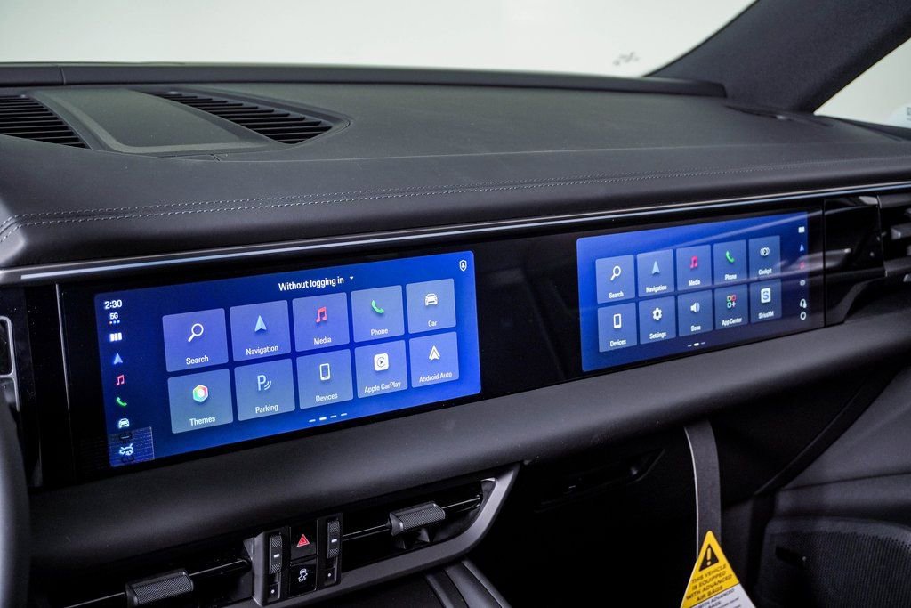 New 2026 Porsche Macan 4 Electric image 22