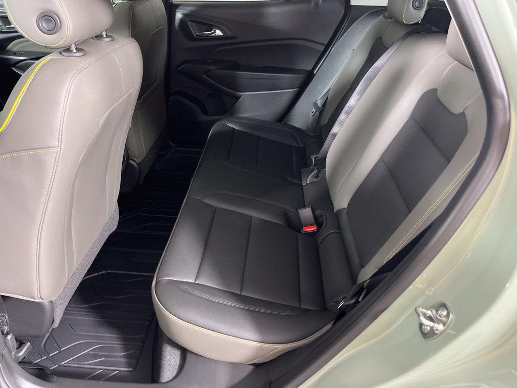 New 2026 Chevrolet Trax ACTIV w/ Sunroof Package FWD image 17
