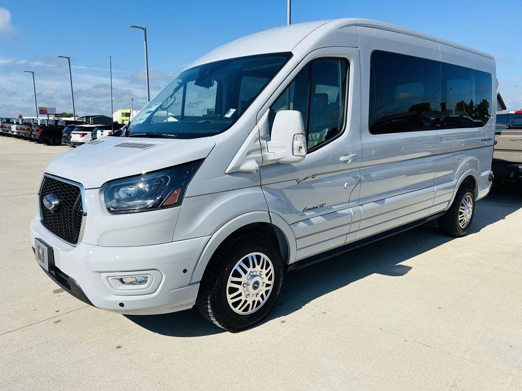 New 2025 Ford Transit 250 148 Medium Roof Extended AWD image 35