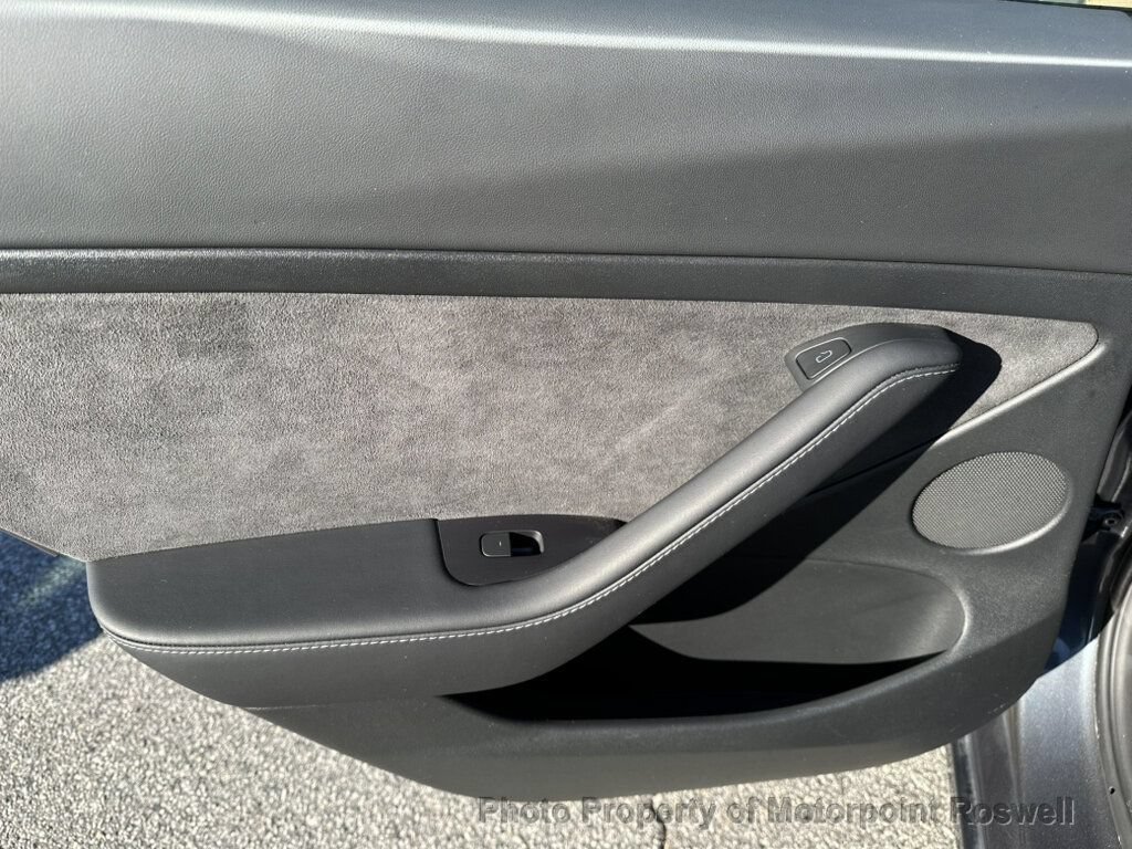 Used 2023 Tesla Model 3 Standard Range RWD image 17