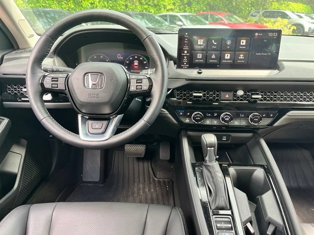 Used 2025 Honda Accord Touring image 9