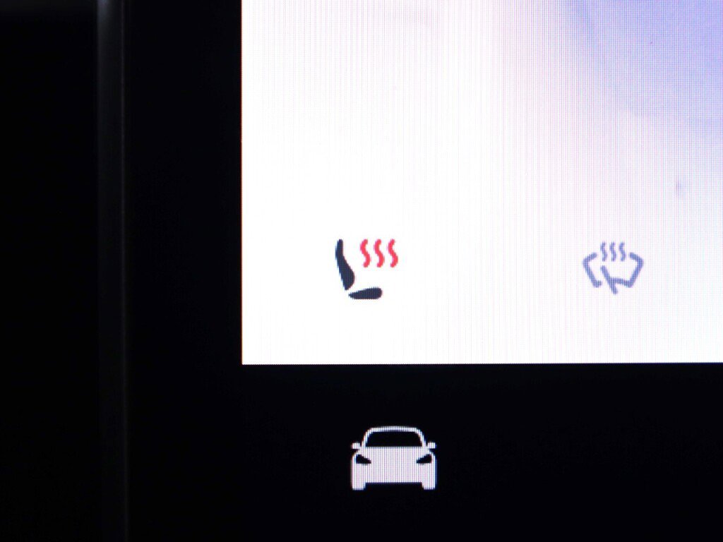 Used 2023 Tesla Model 3 Standard Range image 19