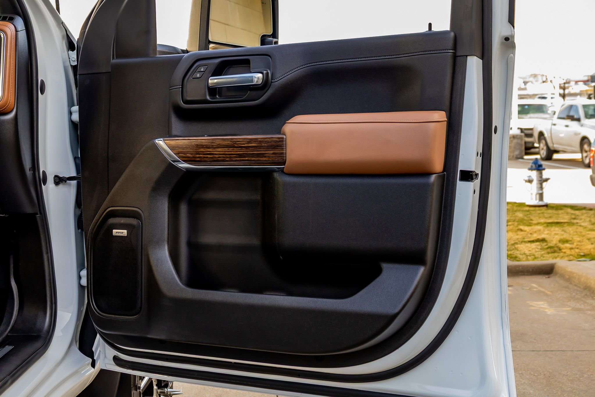 Used 2023 Chevrolet Silverado 3500 High Country w/ Technology Package image 36