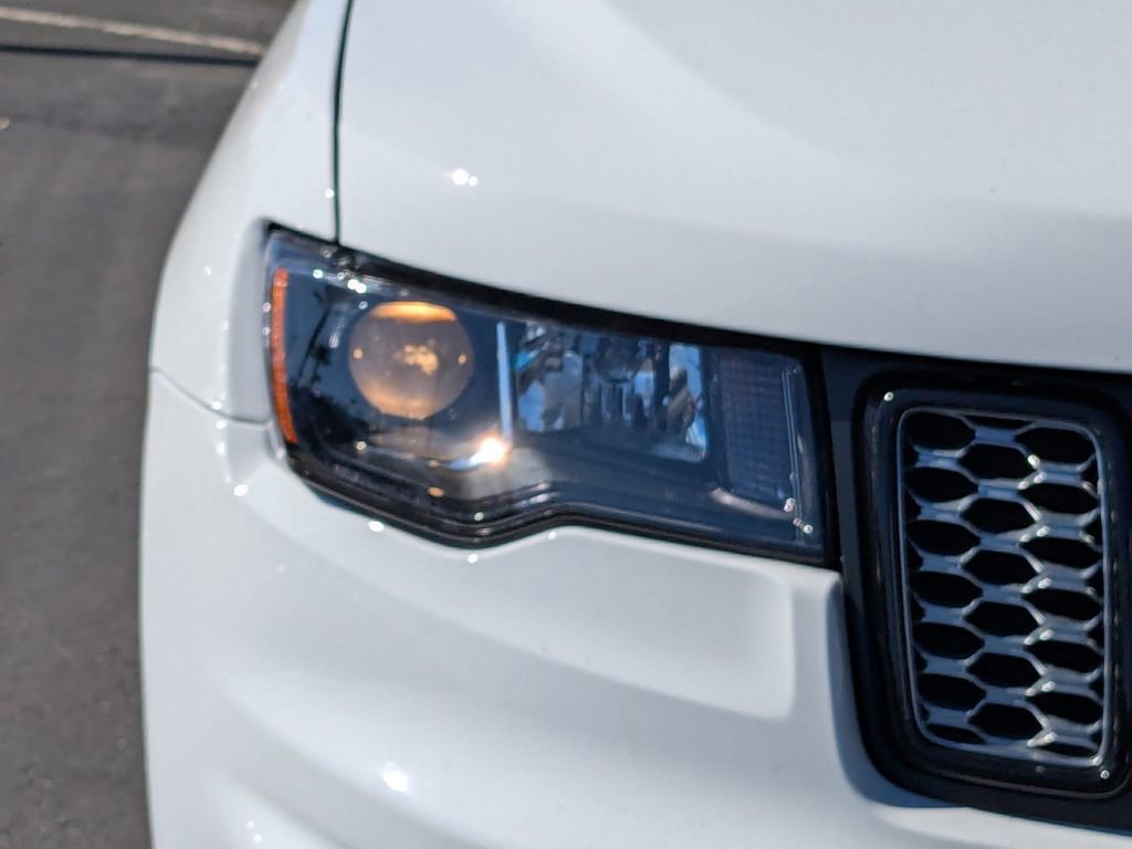 Used 2021 Jeep Grand Cherokee Laredo X image 11