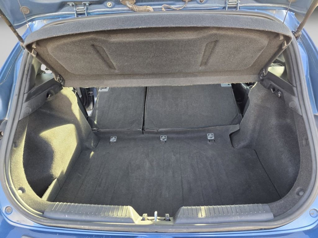 Used 2016 Hyundai Elantra GT image 28