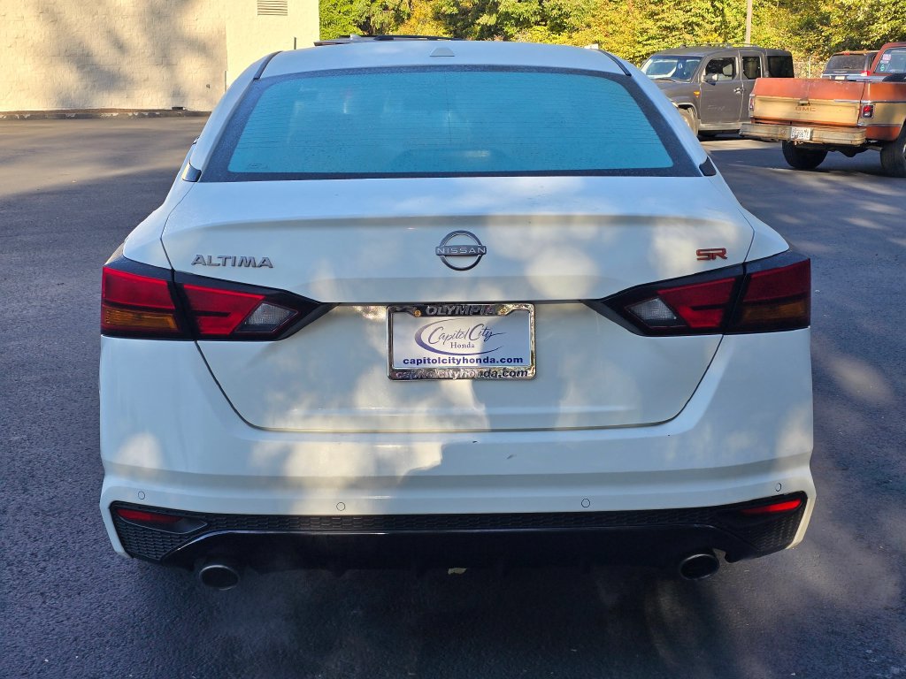 Used 2024 Nissan Altima 2.5 SR FWD image 26