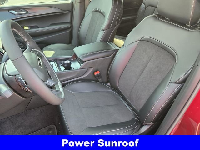 New 2025 Jeep Grand Cherokee L Altitude image 18