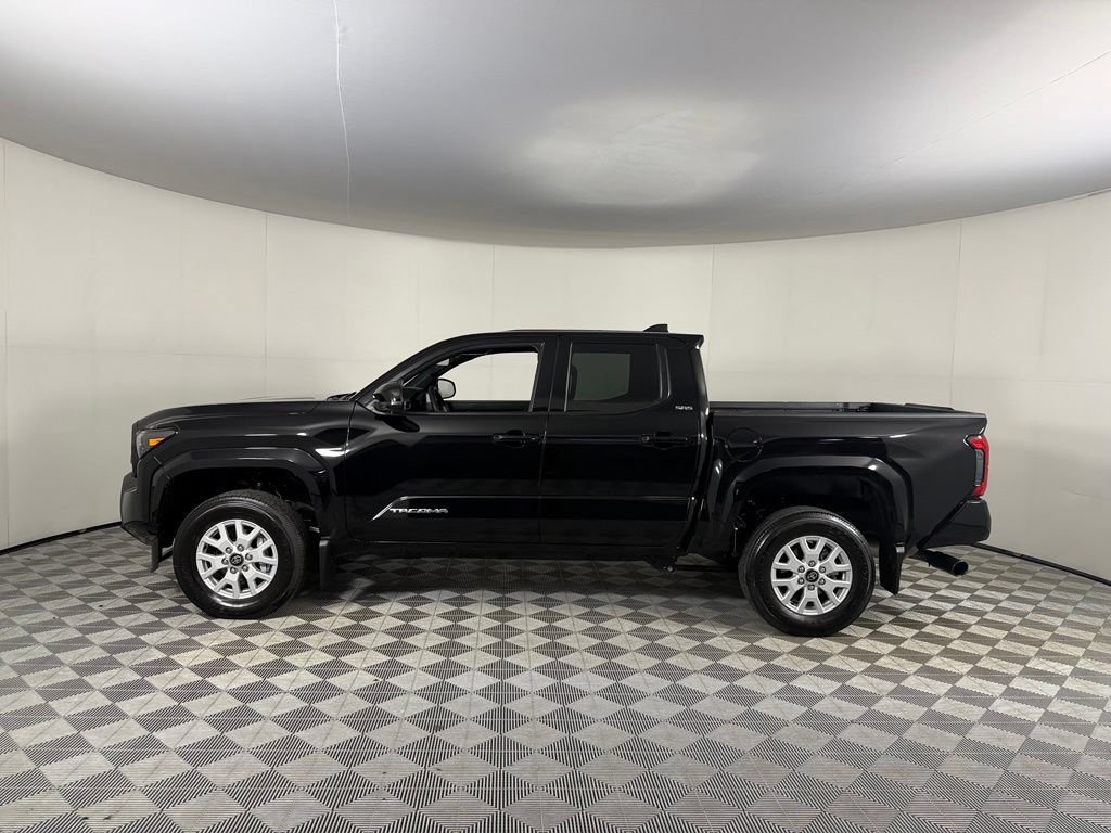 Used 2025 Toyota Tacoma SR5 RWD image 11