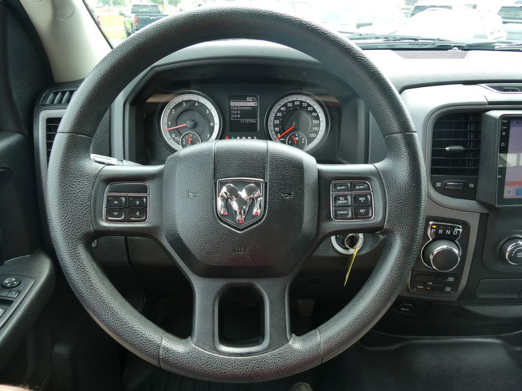 Used 2014 RAM 1500 Express AWD/4WD image 29