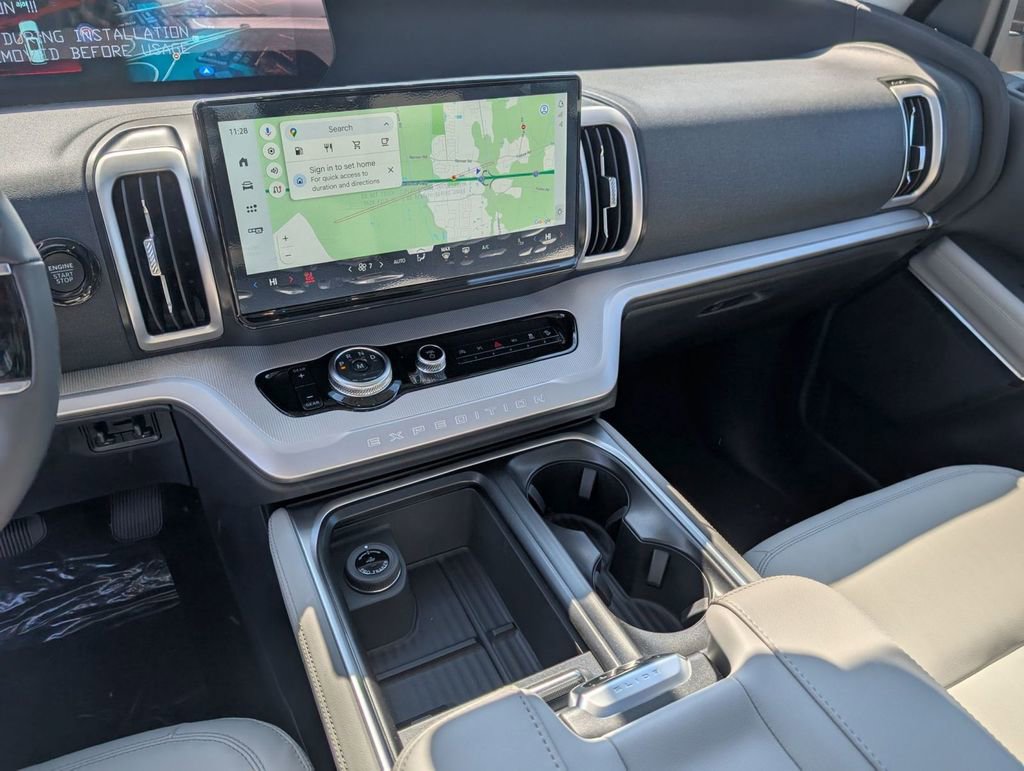 New 2026 Ford Expedition Active image 38