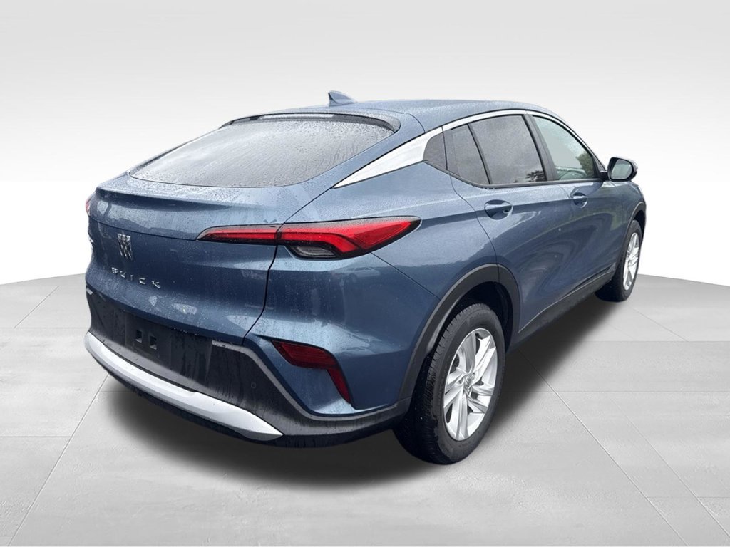 Used 2025 Buick Envista Preferred FWD image 3