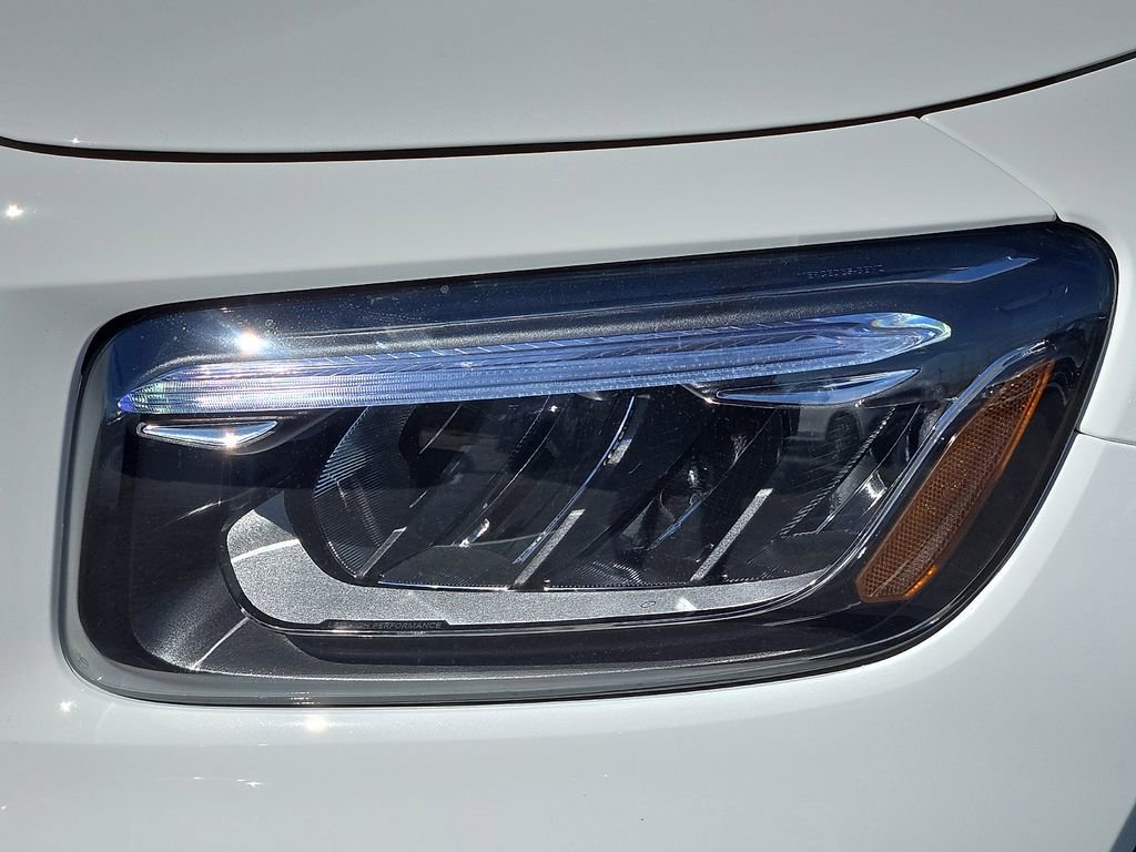 New 2026 Mercedes-Benz GLB 250 image 7