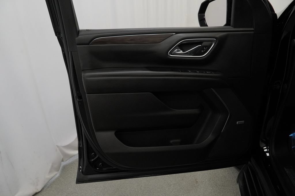Used 2021 Chevrolet Tahoe LT AWD/4WD image 23