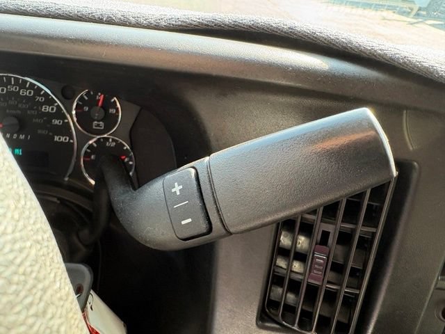 Used 2018 Chevrolet Express 3500 w/ Driver Convenience Package RWD image 20