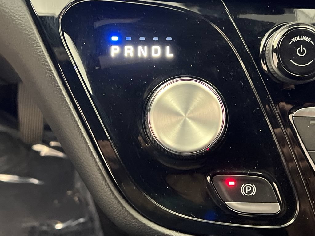 Used 2025 Chrysler Pacifica Select FWD image 61