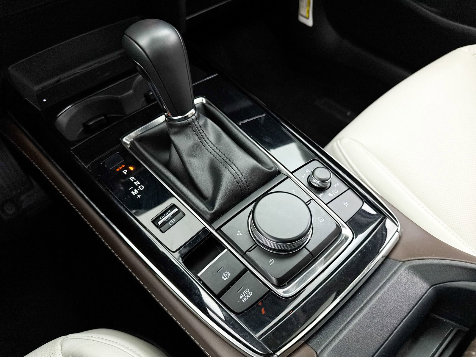 Certified 2025 MAZDA CX-30 AWD 2.5 S w/ Premium Package image 28