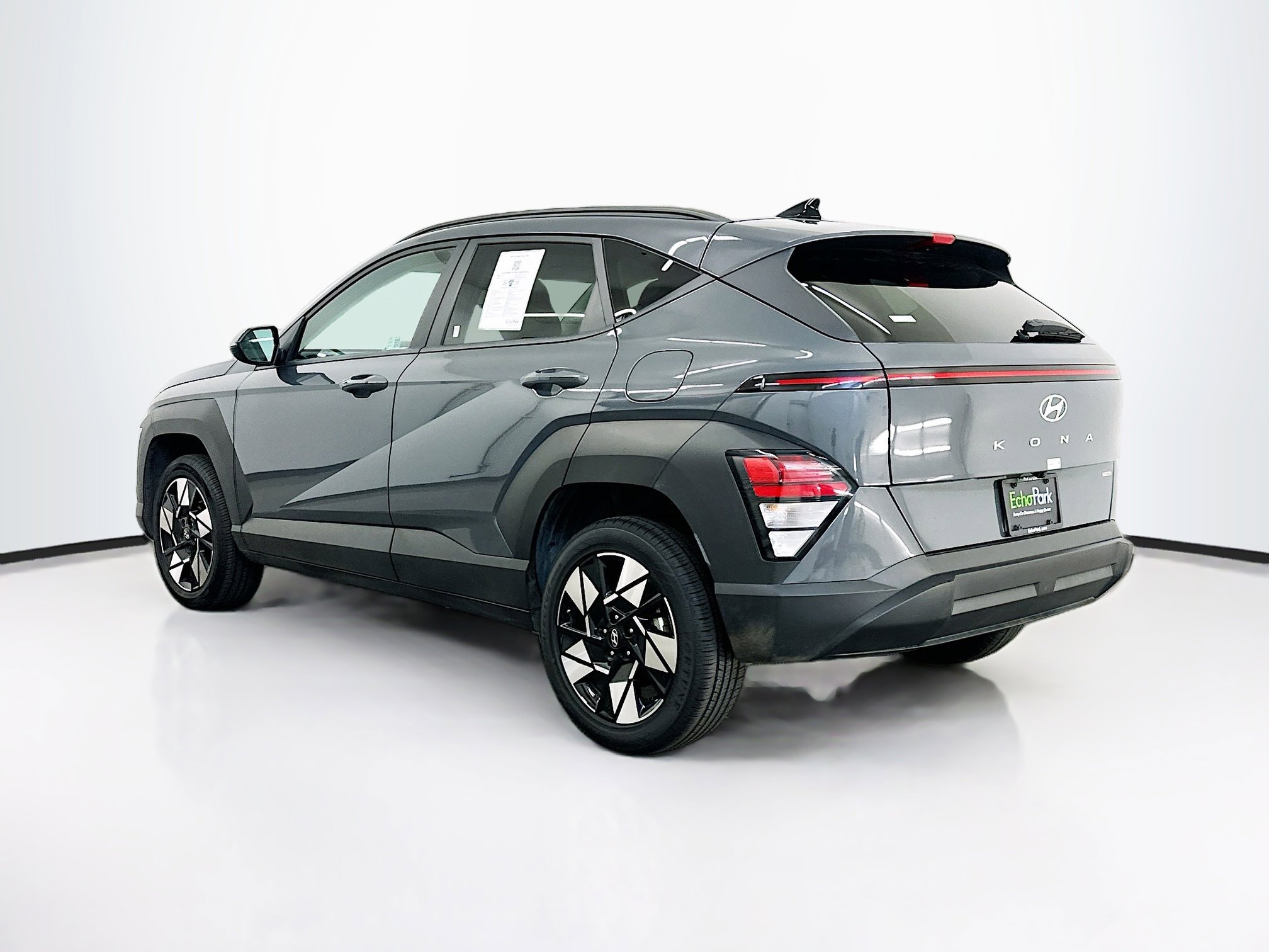 Used 2025 Hyundai Kona SEL image 5