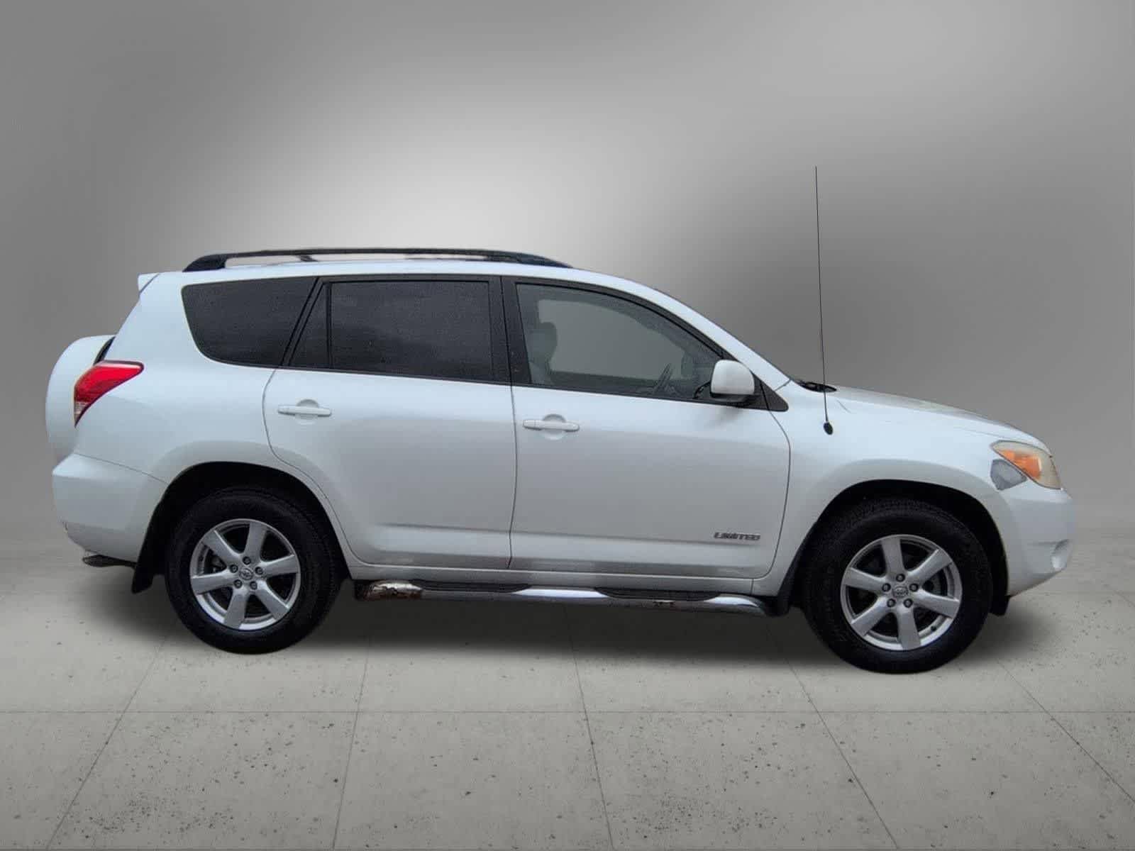 Used 2007 Toyota RAV4 Limited FWD image 7