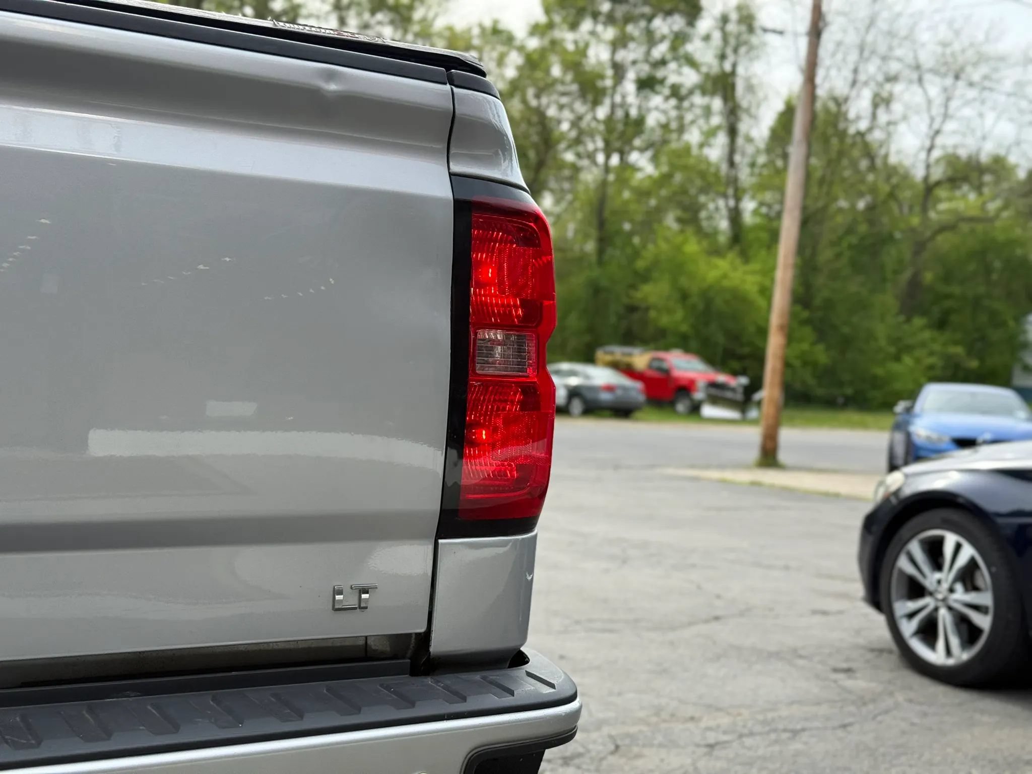 Used 2018 Chevrolet Silverado 1500 LT w/ All Star Edition AWD/4WD image 39