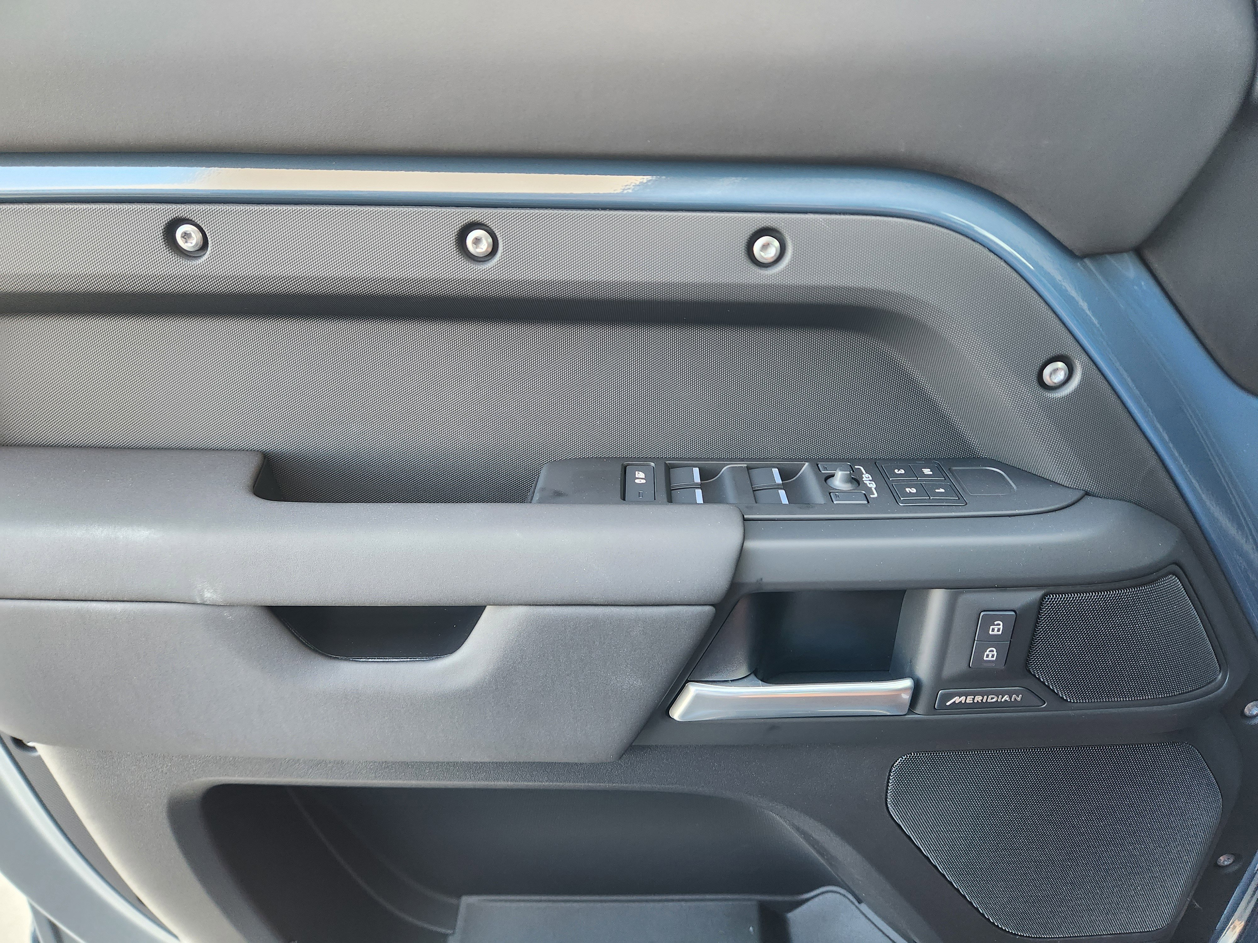 New 2026 Land Rover Defender 110 S image 21